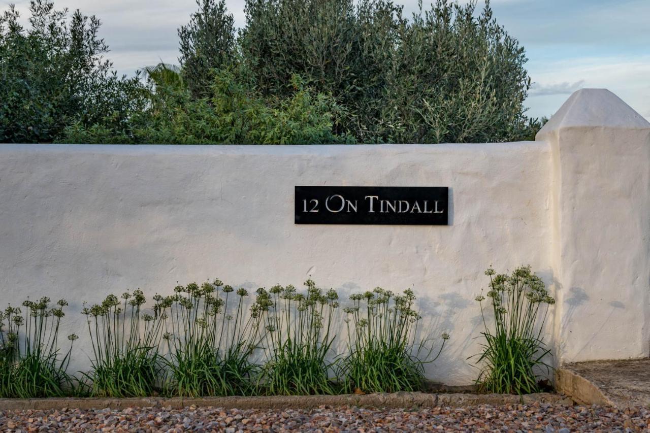 12 On Tindall McGregor Exterior foto